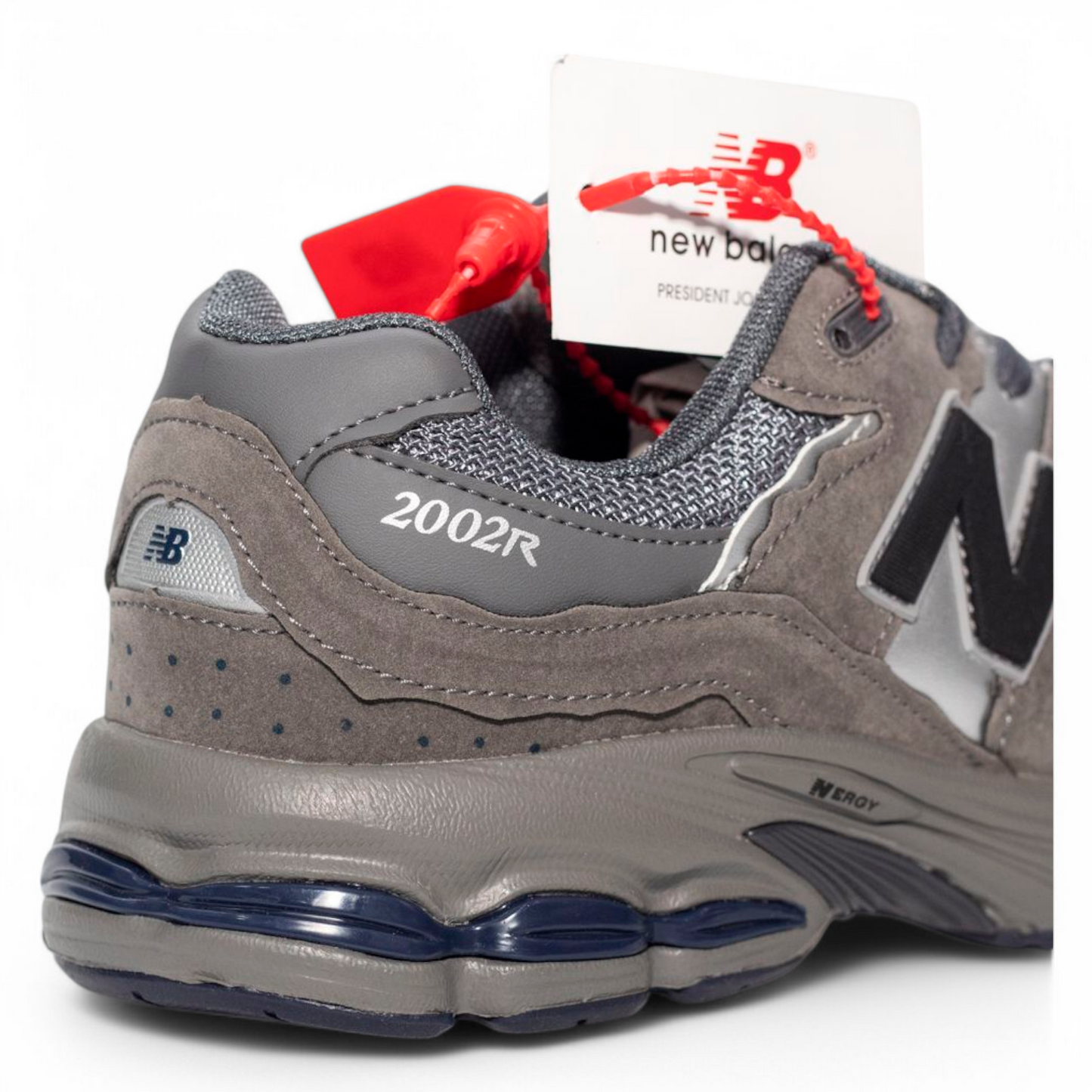 NEW BALANCE MIRROR 2002 DK.GREY MEN - 4027