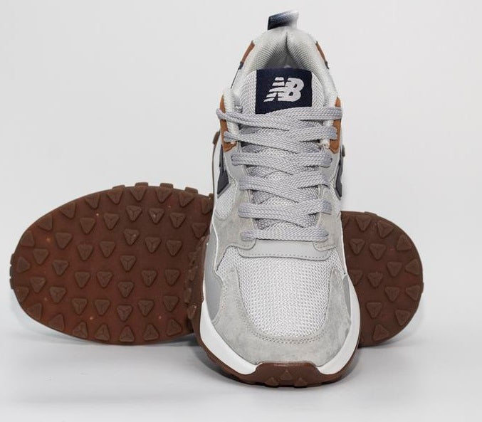 NEW BALANCE MIRROR 2218 LT.GREY MEN - 4016