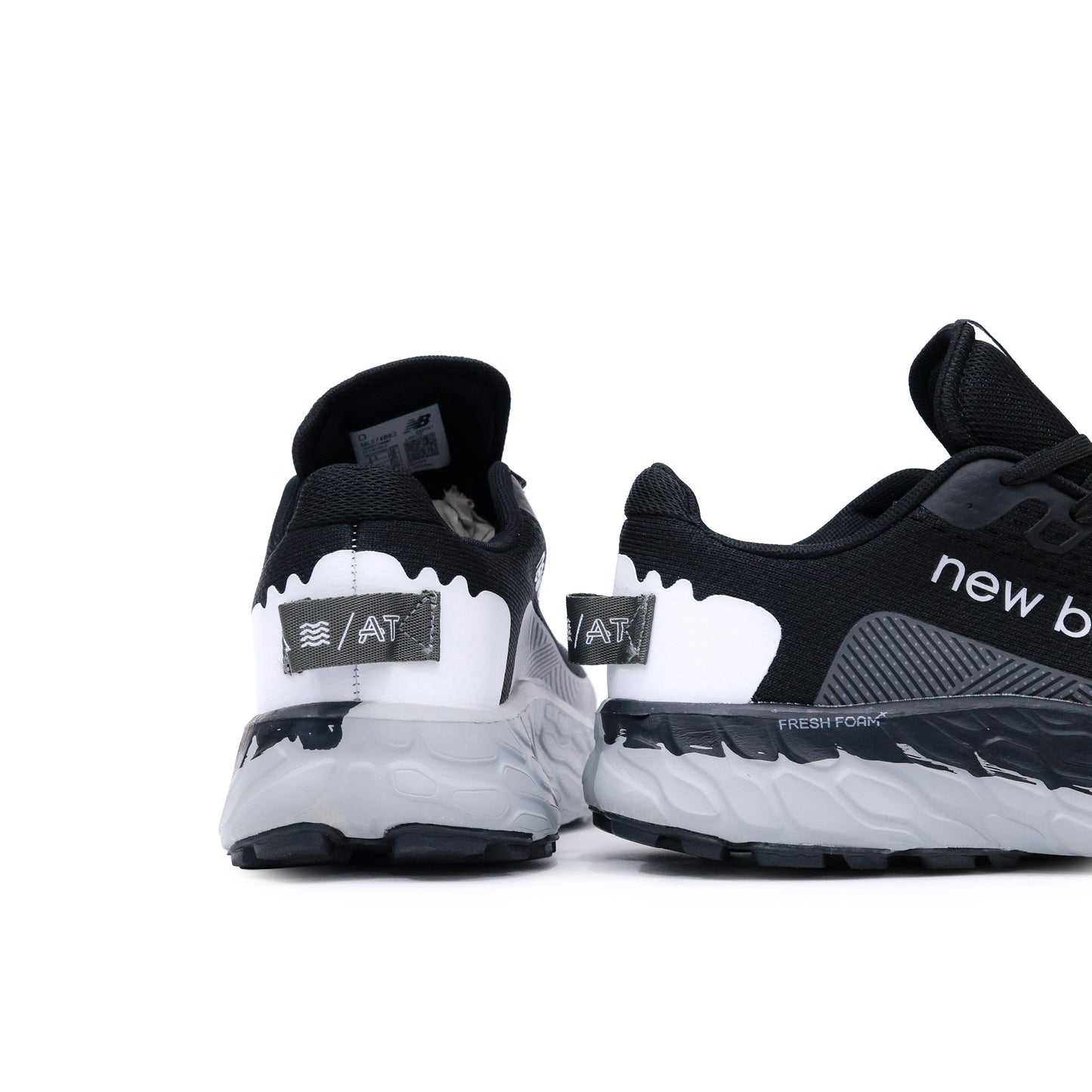 N.B MIRROR BLACK&GREY - 4283