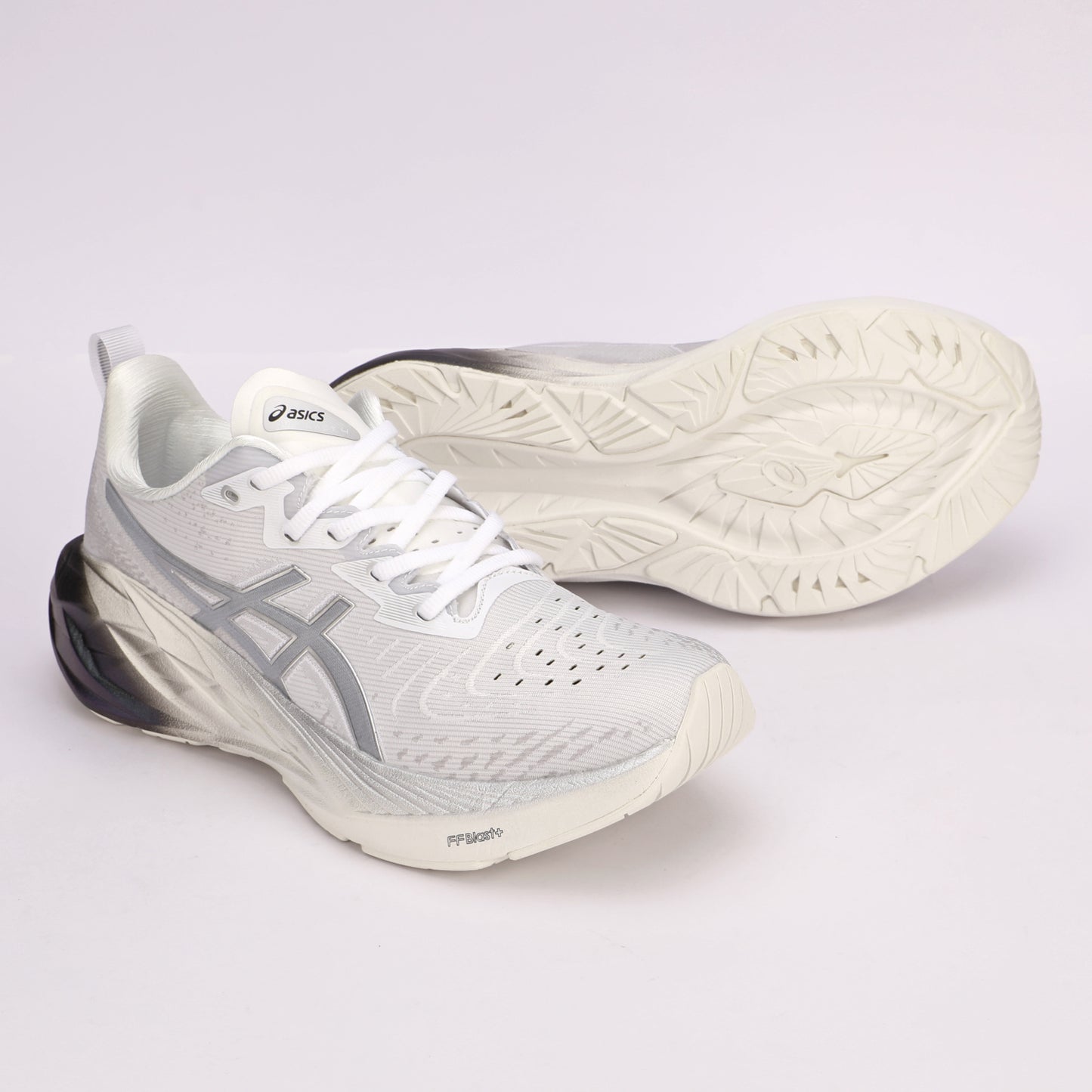 ASICS NOVABLAST 4 MIRROR WHITE BLACK - 4140