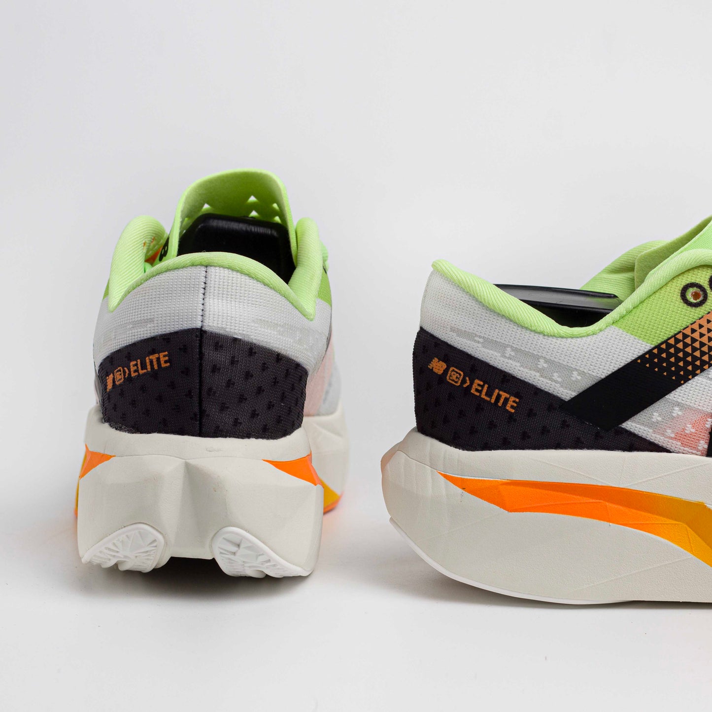 NEW BALANCE FUEL GEL ELITE FANTOM MIRROR WHITE - 4098