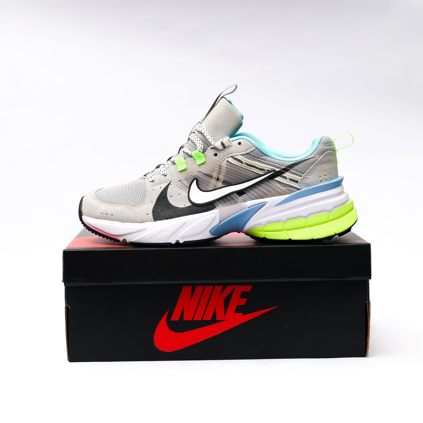 NIKE V2K RUN  MIRROR  LT GREY - 4350