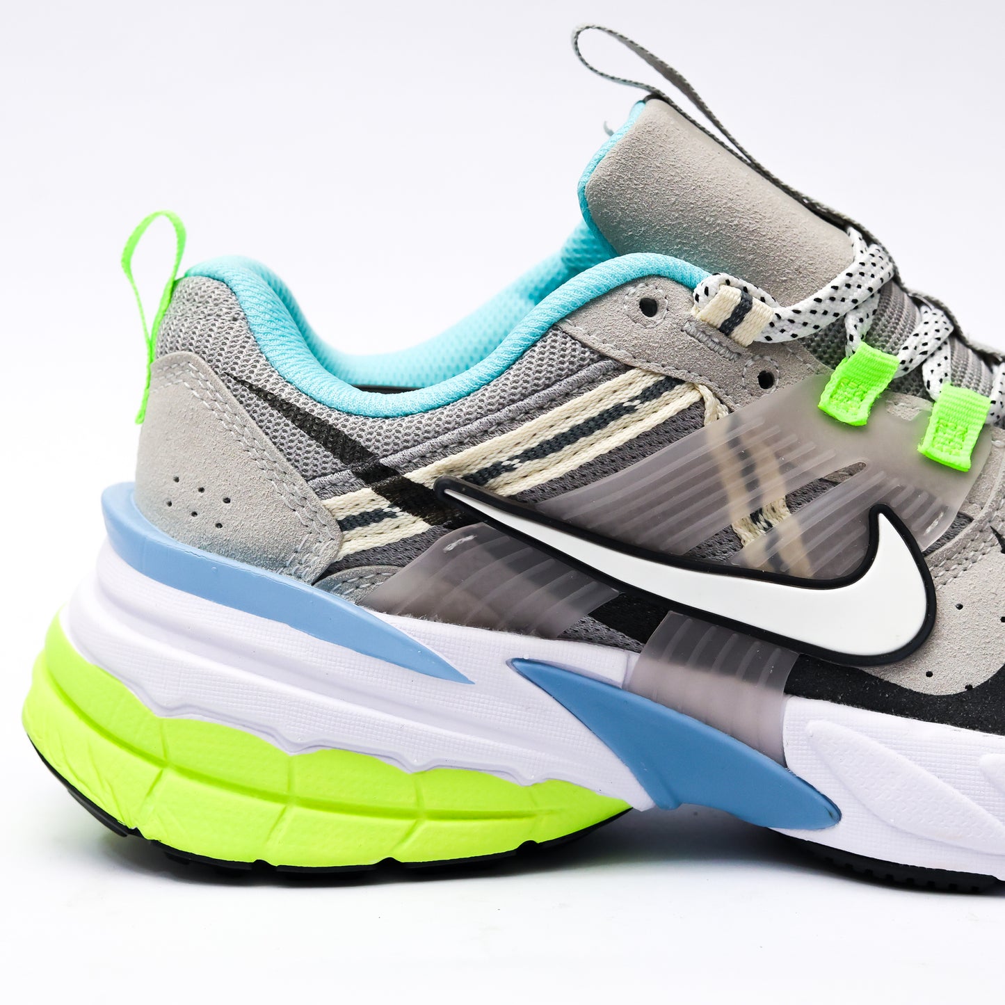 NIKE V2K RUN  MIRROR  LT GREY - 4350