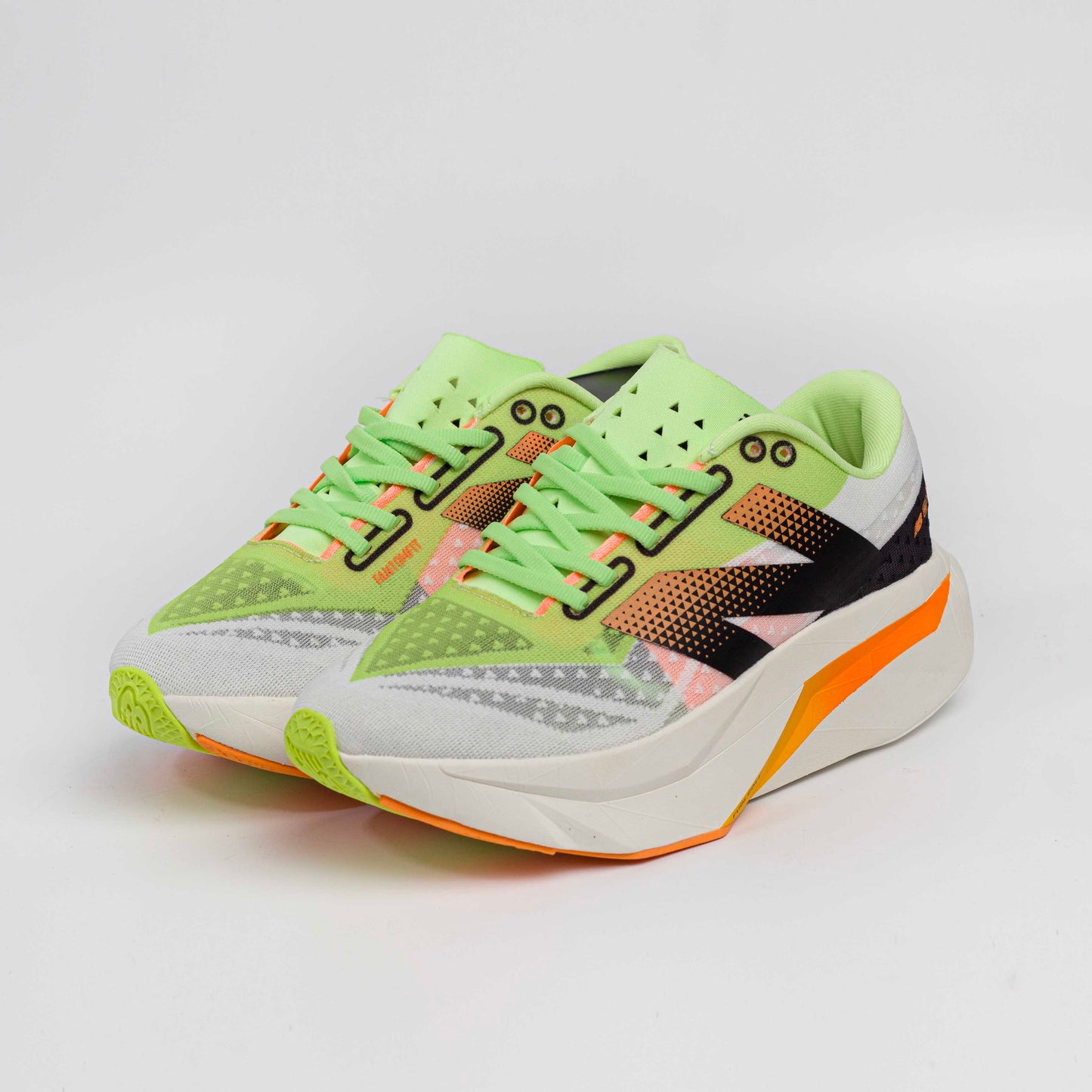 NEW BALANCE FUEL GEL ELITE FANTOM MIRROR WHITE - 4098