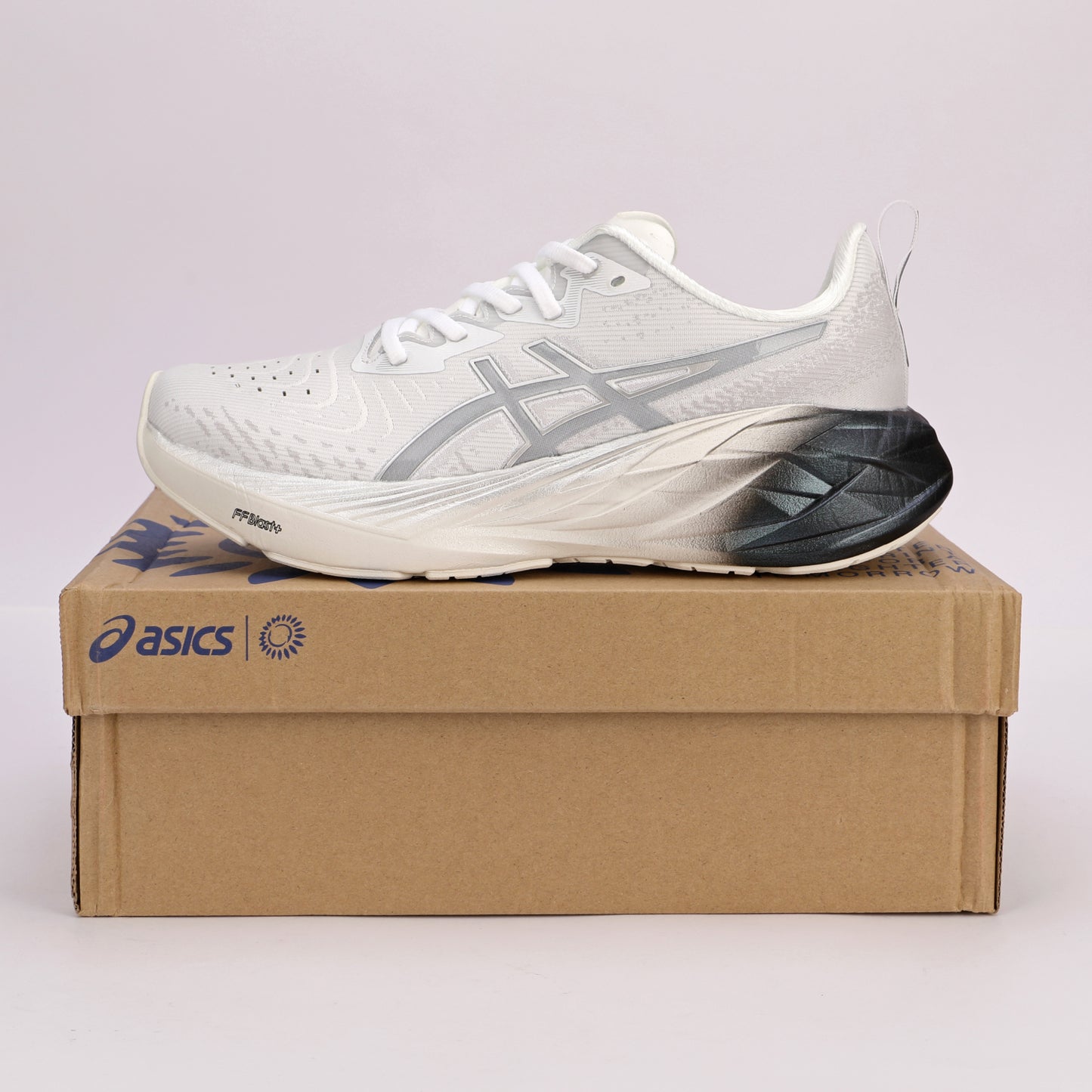 ASICS NOVABLAST 4 MIRROR WHITE BLACK - 4140